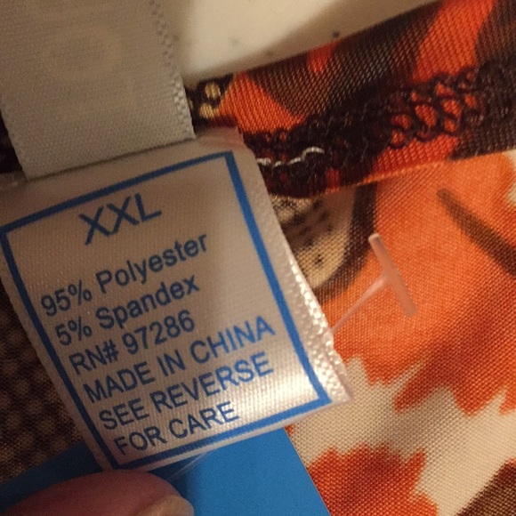 Dress - Picture 7 of 8